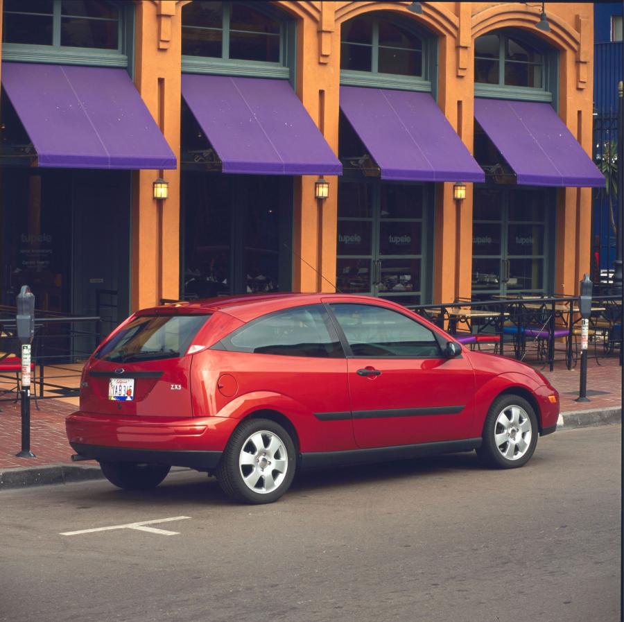  Ford Focus 1999 года  (фото 81 из 130)